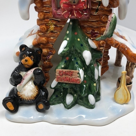 𝅺GRANDEUR Noel Lighted Christmas Holiday House Gone Fishing Collectors in box - Picture 10 of 11